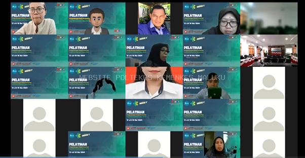 Direktur membuka secara resmi Pelatihan Pengembangan Media Persentase Bagi SDM Kesehatan Poltekkes Maluku