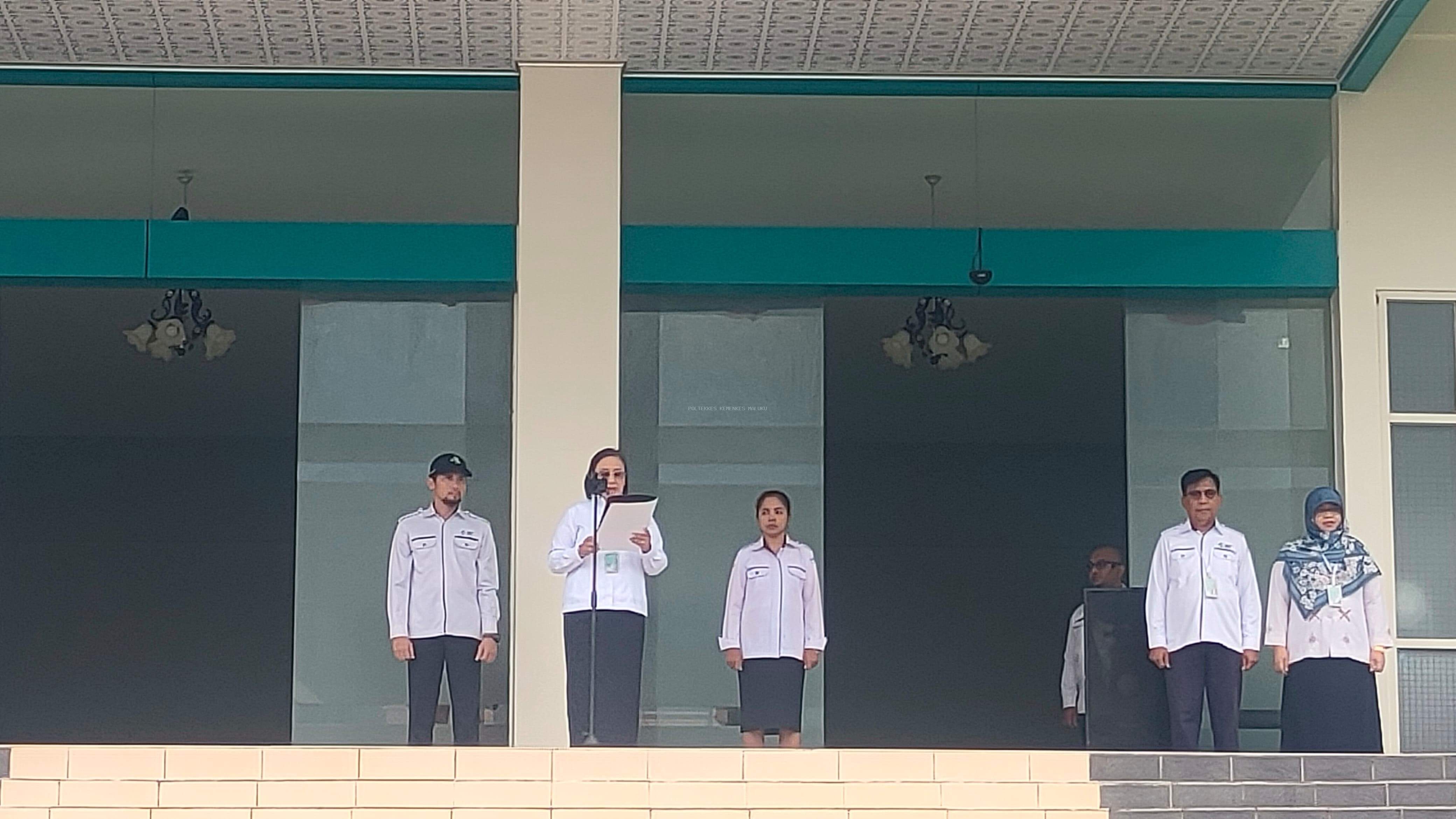 UPACARA PERINGATAN HARI KESAKTIAN PANCASILA DI POLTEKKES MALUKU BERLANGSUNG KHIDMAT