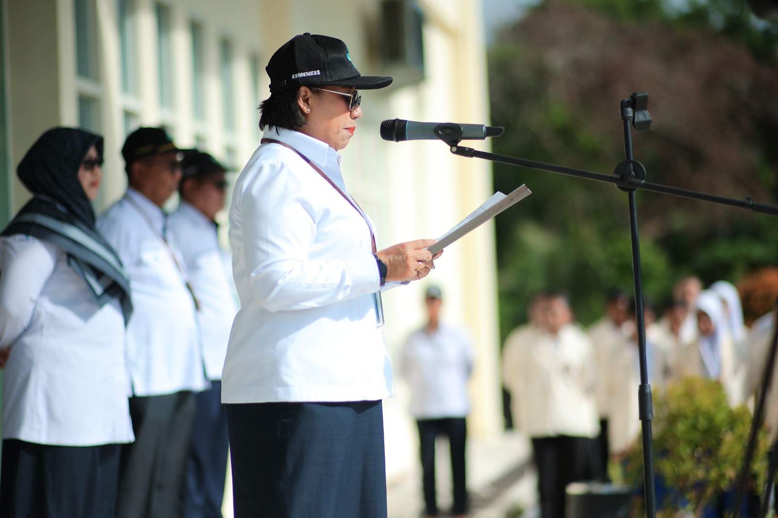UPACARA PERINGATAN HARI KESEHATAN NASIONAL KE-60 DI POLTEKKES KEMENKES MALUKU: 