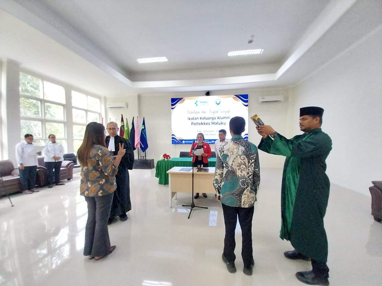 Pelantikan dan Pengangkatan Sumpah Pengurus IKAPMAL Periode 2024-2027:  Peran Alumni dalam Mewujudkan Sinergi untuk Poltekkes Kemenkes Maluku yang Lebih Unggul